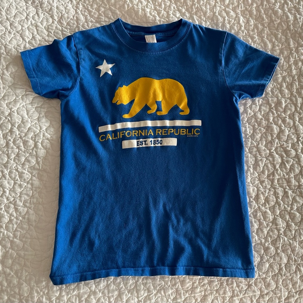 California Republic Tee Boys Size S Royal Blue